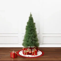 LuxenHome 5Ft Holiday Slim Artificial Pampas Grass Tree In Green -Northlight Sale GUEST 7f28c3e1 e38a 4696 8b49 df55577e0b2e