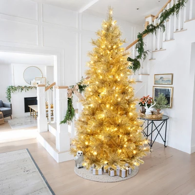 LuxenHome 7.5Ft Pre-Lit Gold Tinsel Artificial Pine Tree With Metal Stand 7 LuxenHome 7.5Ft Pre-Lit Gold Tinsel Artificial Pine Tree With Metal Stand - Image 5